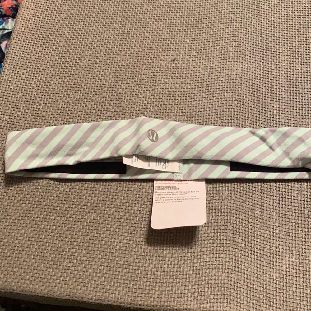 Lululemon skinny fly away tamer, striped gray and mint green